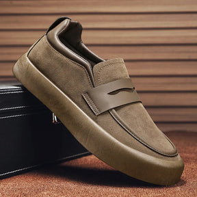 Mocassim Masculino de Camurça Romenzi RZ308