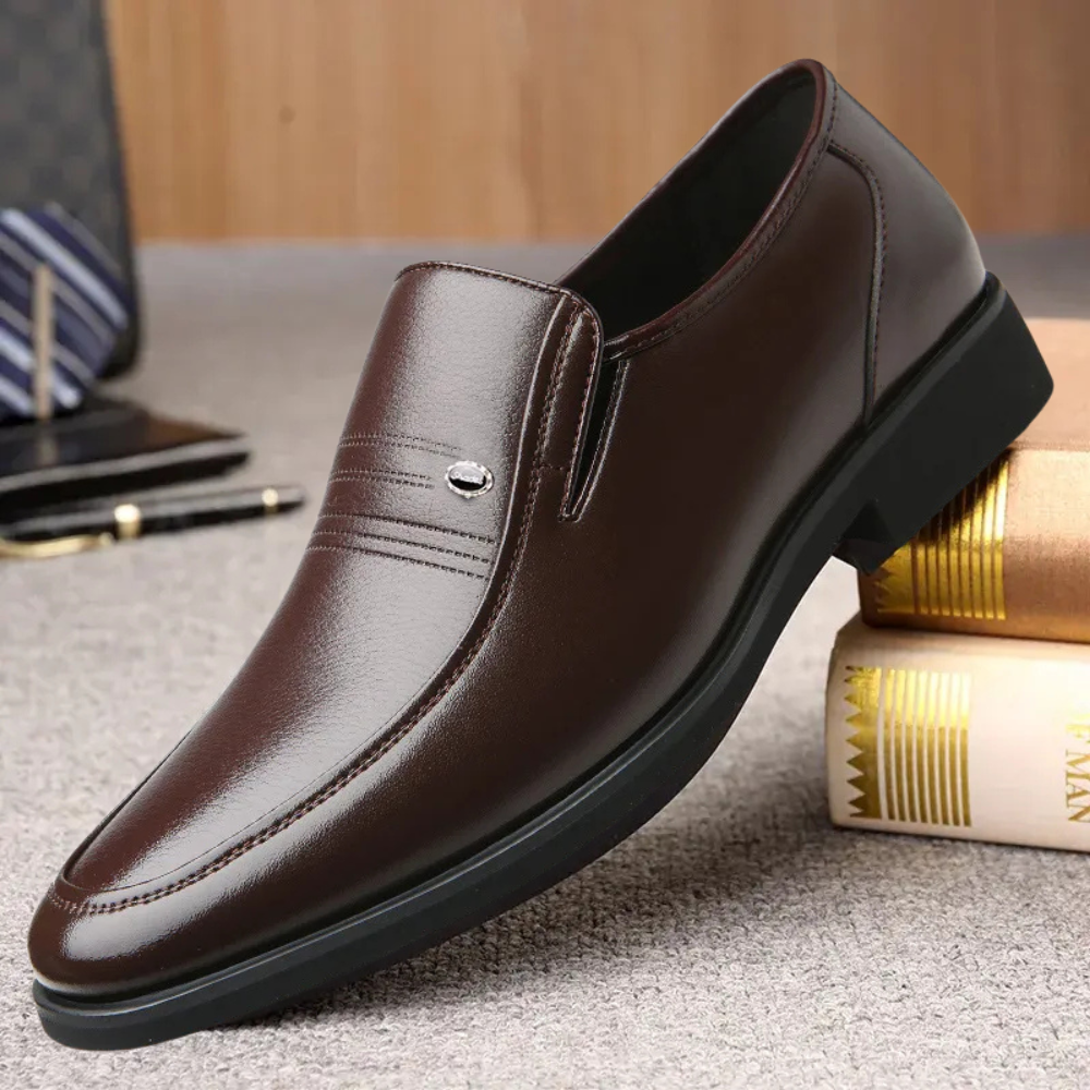 Mocassim Masculino de Couro Romenzi RZ304