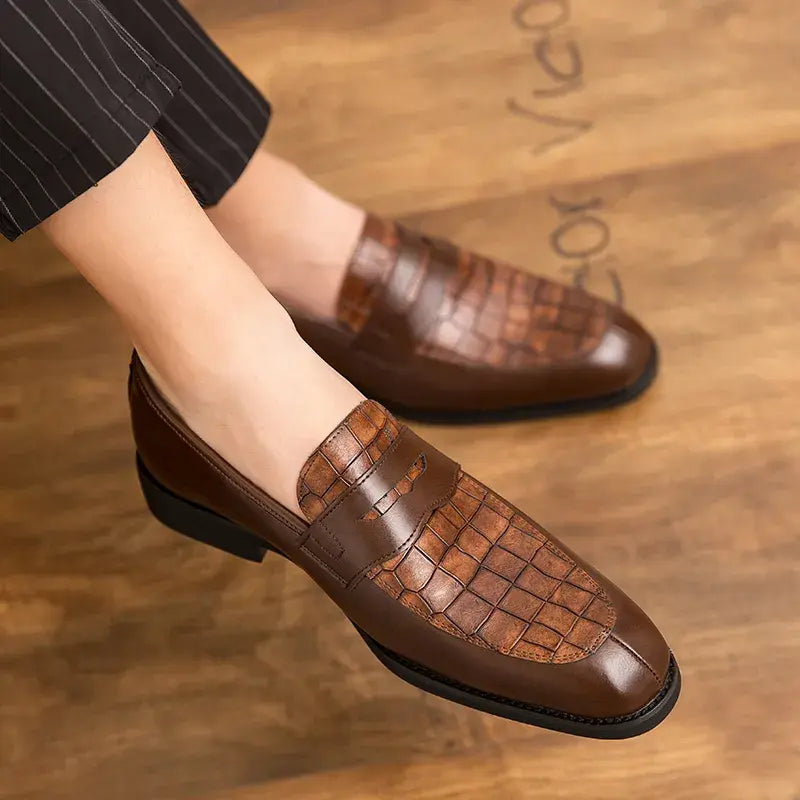 Mocassim Masculino de Couro Romenzi RZ300