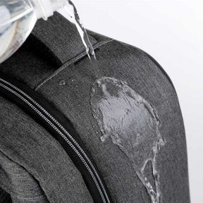 Mochila Executiva Romenzi RZ067 - Notebook 15`, Impermeável, Porta USB e Trava TSA