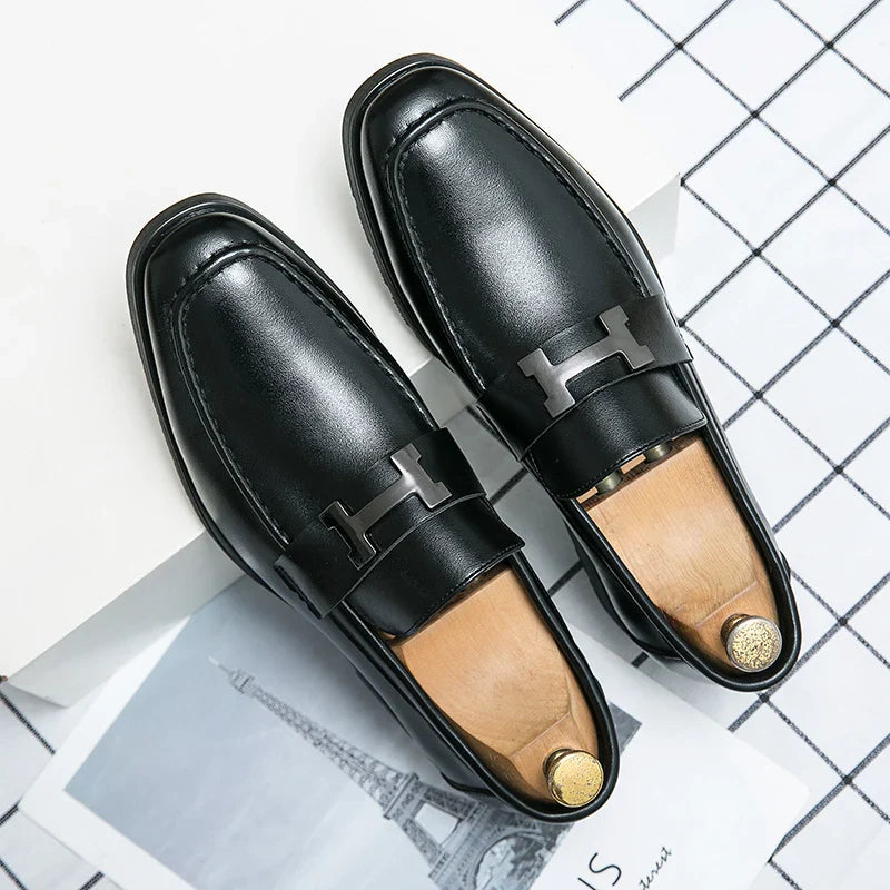 Mocassim Masculino de Couro Romenzi RZ301