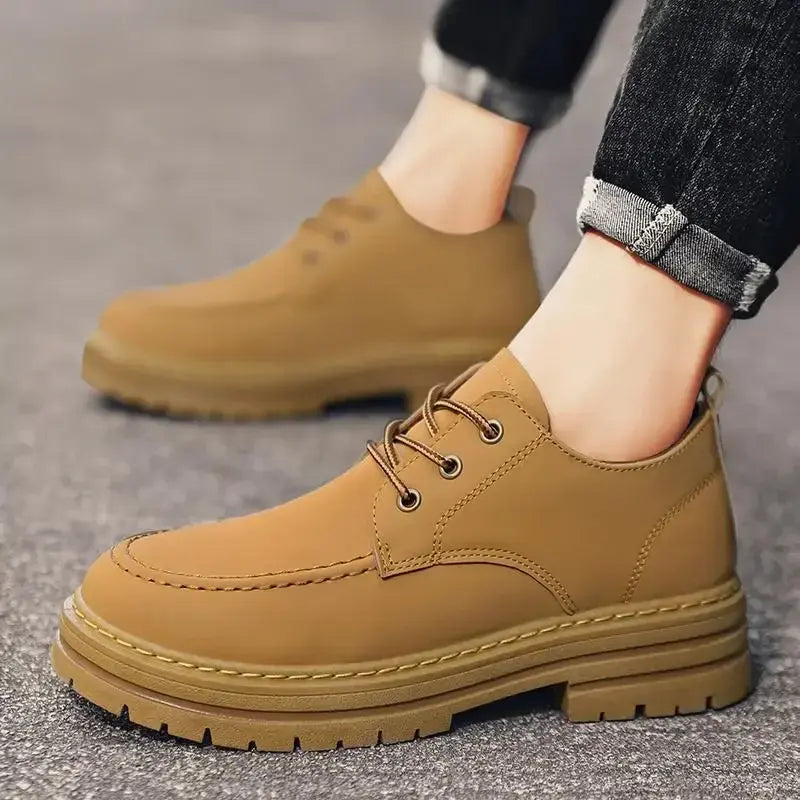 Bota Masculina de Couro Sintético