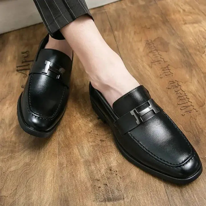Mocassim Masculino de Couro Romenzi RZ301